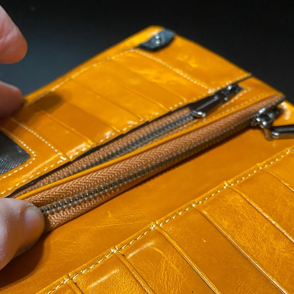 Vintage Leather Wristlet Wallet